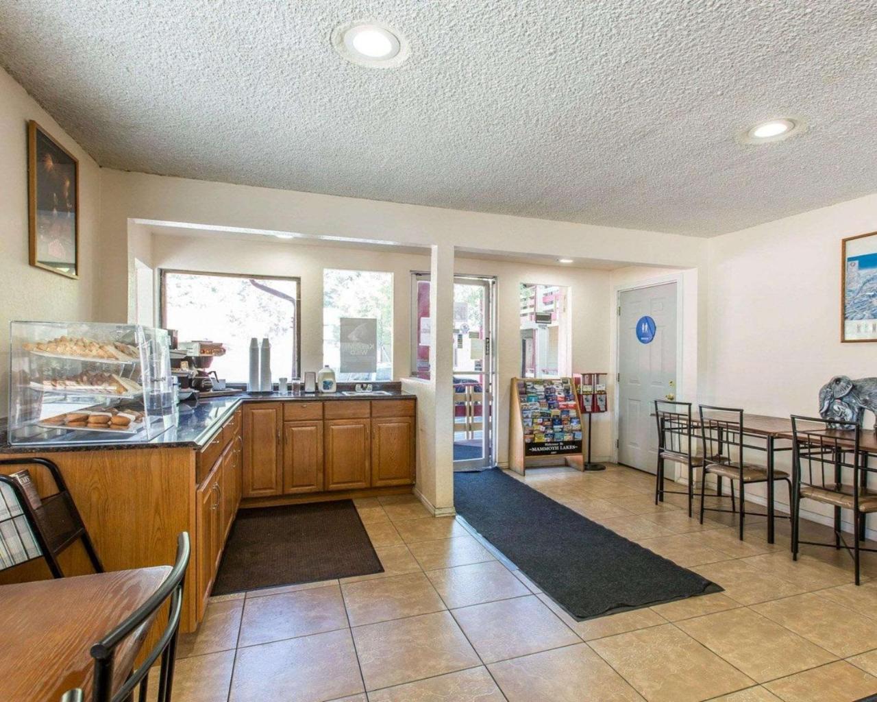 Rodeway Inn Wildwood Mammoth Lakes Extérieur photo